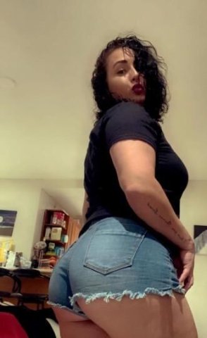 cubanita sexy - 1