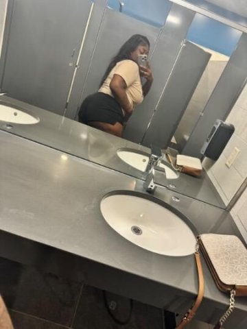 Let Me Be Your Secert 🫠🥰 - 1