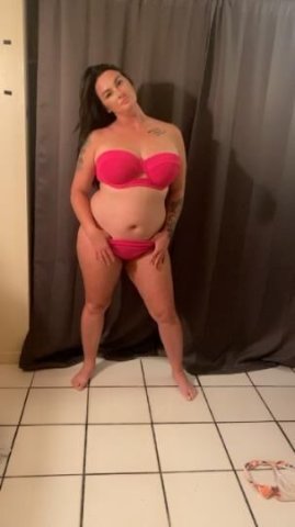 Sexy Georgia peach 🍑 Milf New in town - 1
