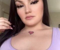 new in town exotic babe - Image 8