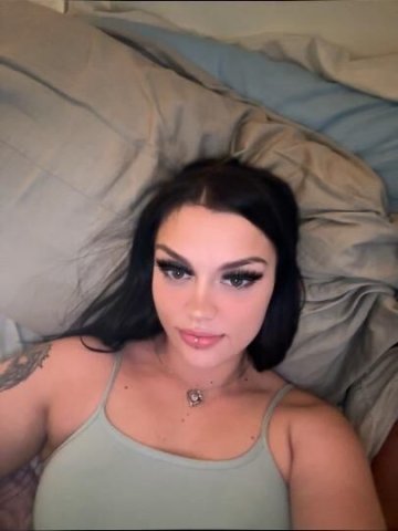 Sexy Lexie - 1