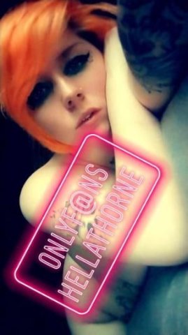 Big titty alt girl - 1