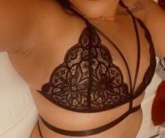 Phoenix escorts - looking for a man that can make me💦 just by looking at him