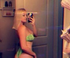 Looking for a sugar daddy to spoil me🤑💚 - Image 2