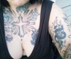 Pittsburgh escorts - incall 80q 140hhr 240hr cardates 80qv outcall 100qv 160hhr 250hr uber or lfyt providedcash and cash app brookline area