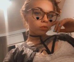 AVAILABE for IN-PERSON dates and CONTENT aLl DaY long get at your girl let's GET WILD BABY XoXoXoX 😙💞 - Image 2