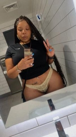 SOUTH FLA BEST DICK EATER 🍆💦😍 CUM SEE THE LEGEND BABY ❤ HOT AND READY FOR YOUR PLEASURE 😍 - 1