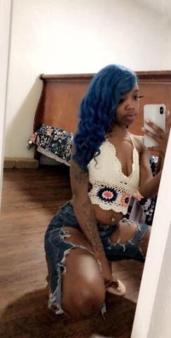 💕 BARE WITH PAPERS 💕💦GFE IF WORTHY - 1