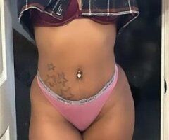 Manchester escorts - Facetime with this little freak😝 💦💋 **NO MEET UPS** just virtual Fun 😛, Let me squirt for you daddy 🫶🏽