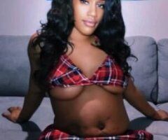 BRAZILIAN Bombshell Pornstar Waiting on You Papi - Image 4
