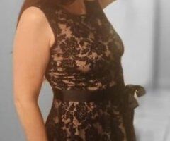 Huntsville escorts - sensual body rubs/deep tissue massage... let me relax your mind and body...