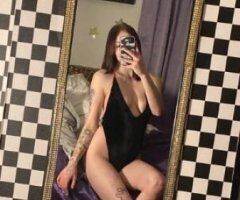 Sexy tatted hottie - Image 6