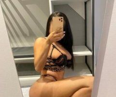 Sarah latina - Image 5
