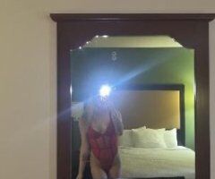 South Bend escorts - sexyyy fun tonight hmu💋