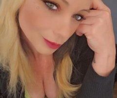 who wants to spend time with this porn model - Image 3