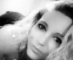 who wants to spend time with this porn model - Image 8
