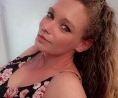 who wants to spend time with this porn model - Image 11