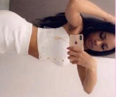 Las Vegas escorts - Young & Tinder