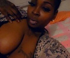 Chicago escorts - THROAT Aim To Please🍑😋 💦💦💦 🍑💦