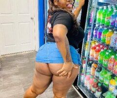 Thicksumm In town Read Bio - Image 2