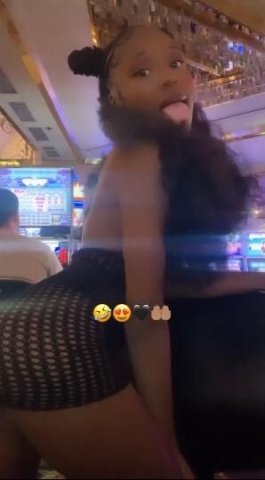 Petite Bombshell Experience - 1