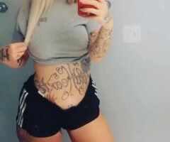 Hilton Head escorts - fiery red head new in town