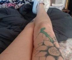 Lake Of The Ozarks escorts - single mature female seeks naughty playmate