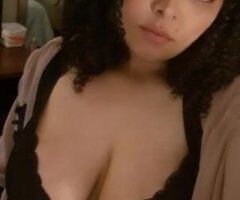 busty curvy big booty beauty~ just visiting ~ dont miss out - Image 9