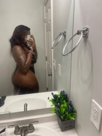 chocolate barbie🍫💦 - 1