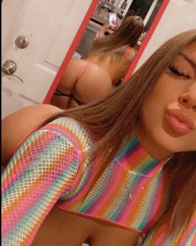 🍭 💦 Sweet And Tight In All The Right Places 🍭text or call for appt 🍒 💦 Duos Available 🥰 - 1