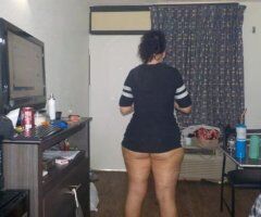 PREGNANT AND HAVE MIKK IN BREAsTS - Image 4
