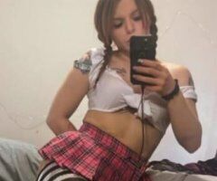 NEW VIDEOS NEW PICS !!1🔥💦🗣They call me COURTNEY THE COWGIRL- Known to RIDE it like PRO & I got tricks up my sleeve that will MAKE UR TOES CURL! - Image 2