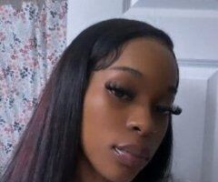 college girls💋💋🫵🏽 - Image 2