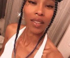 Lip Service 👅💋 OUT CALLS - Image 4
