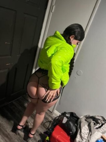 YOUR FAV SNOW 😫😋 2 GIRL SPECIAL - 1