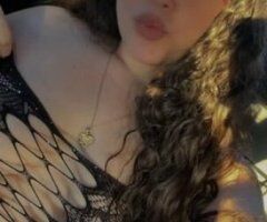 YOUR FAV SNOW 😫😋 2 GIRL SPECIAL - Image 2
