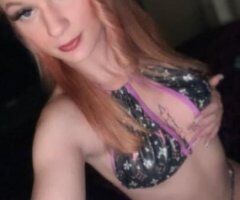 Blonde Bombshell in Santa Barbara - Image 4