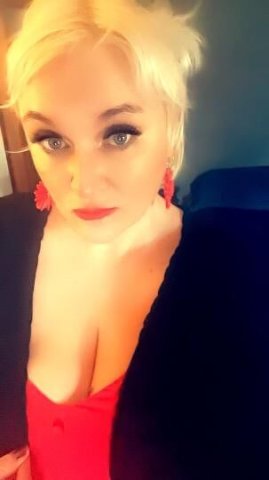 Get a glimpse of Valhalla with Viking barbie! Ask about 2 girls! - 1