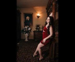 Fayetteville escorts - Southern, brown-eyed bombshell available for OUTCALL ONLY