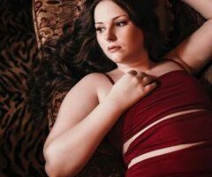 Southern, brown-eyed bombshell available for OUTCALL ONLY - Image 3