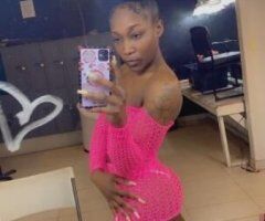 El Paso escorts - sexy chocolate nice ass bangin body