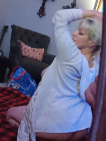Busty Blonde 💋 BEAUTY 🫦 looking for my 🦴 BEAST💪 - 1