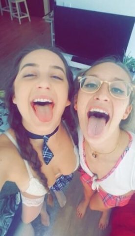 🔰🧡 𝐓𝐖𝐎 Freaky Naughty girls 🔰🧡 - 1