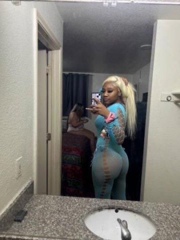 COME FUCK MY PRETTY FACE 🤭 in calls only - 1