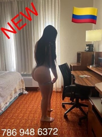 NEW COLOMBIAN GIRL - 1