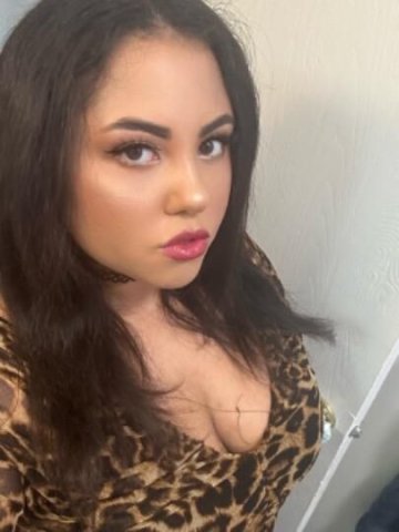 naighty hottie - 1