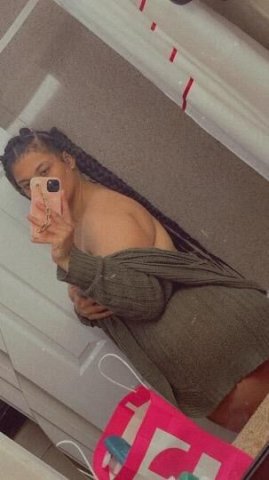 hey its kandi incalls - 1