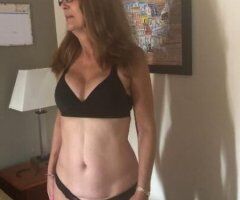Charlotte escorts - Tall and Sexy