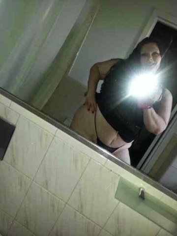 SEXY MILFY - LET'S SET OFF SOME FIREWORKS 🎆🎇 - 1
