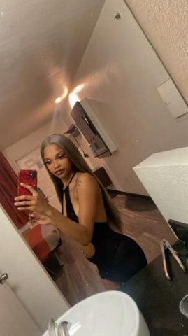 Available For Outcalls 👅💦 - 1
